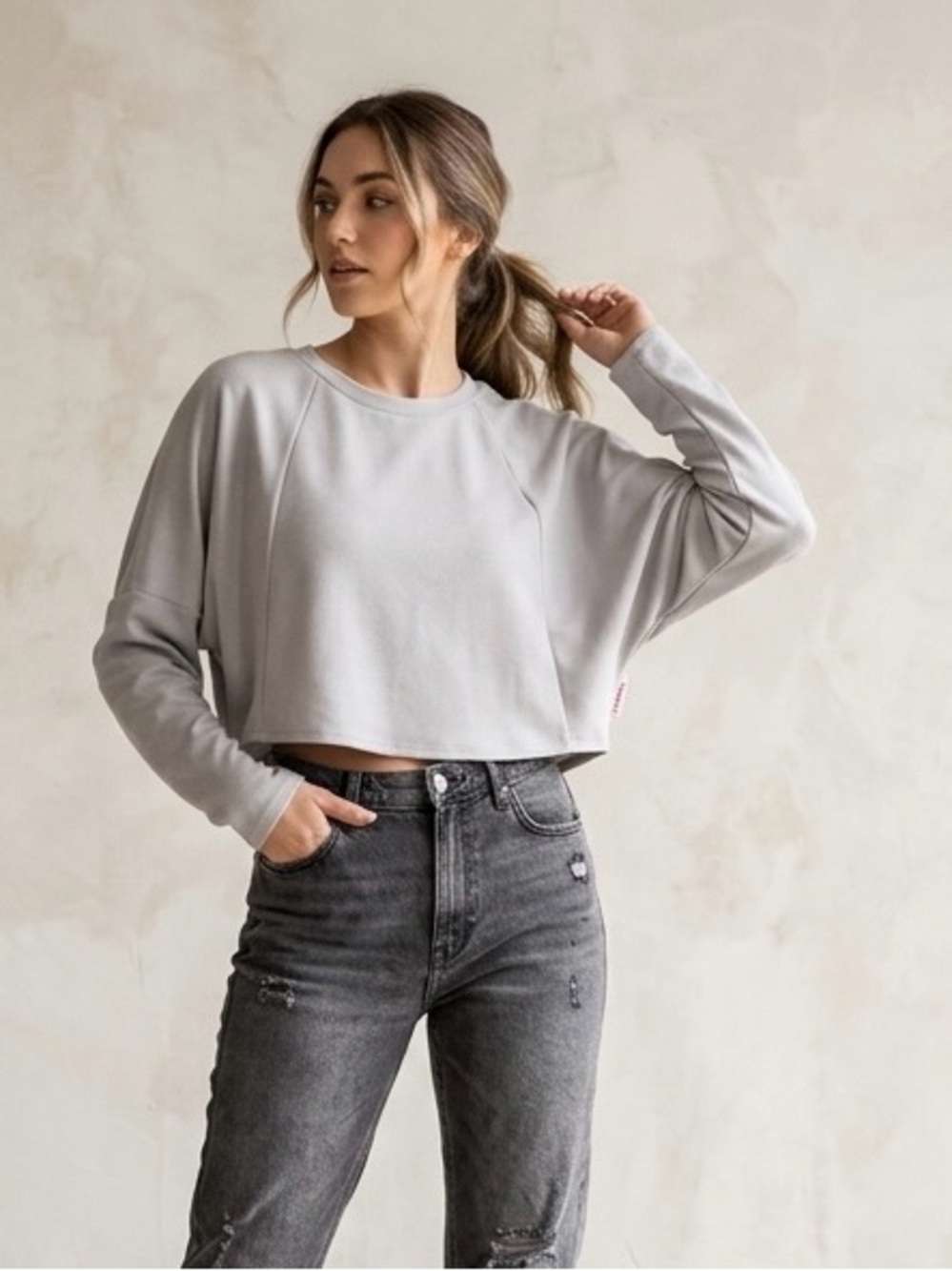Paper Crane Light Gray Cropped Raglan Pullover